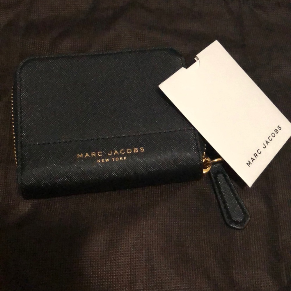 Small Marc Jacobs Zip Card Wallet